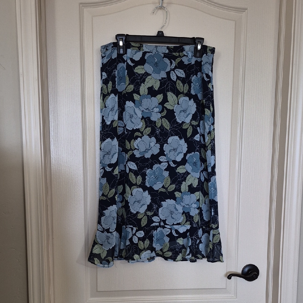 Women's Floral Blue and Green Skirt Lined Size 12